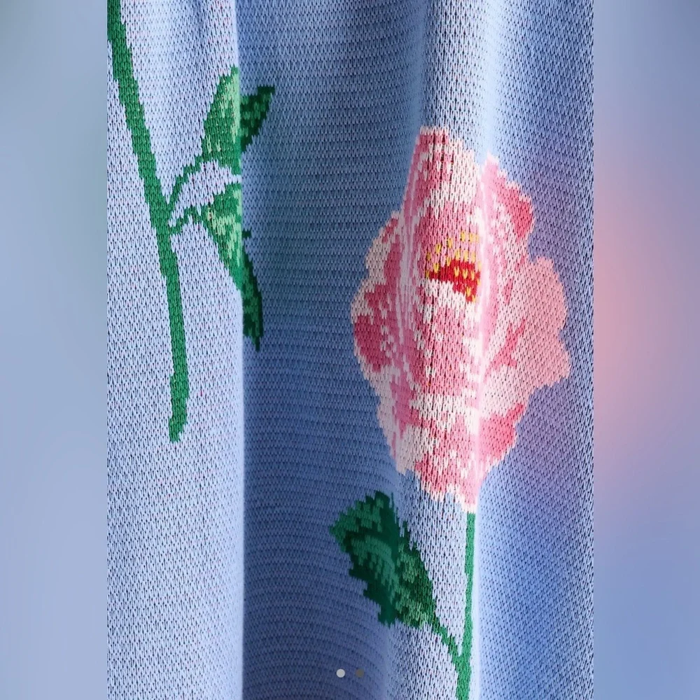 Anthropologie Pale Blue Rose & Heart Knit Throw with Tan Border